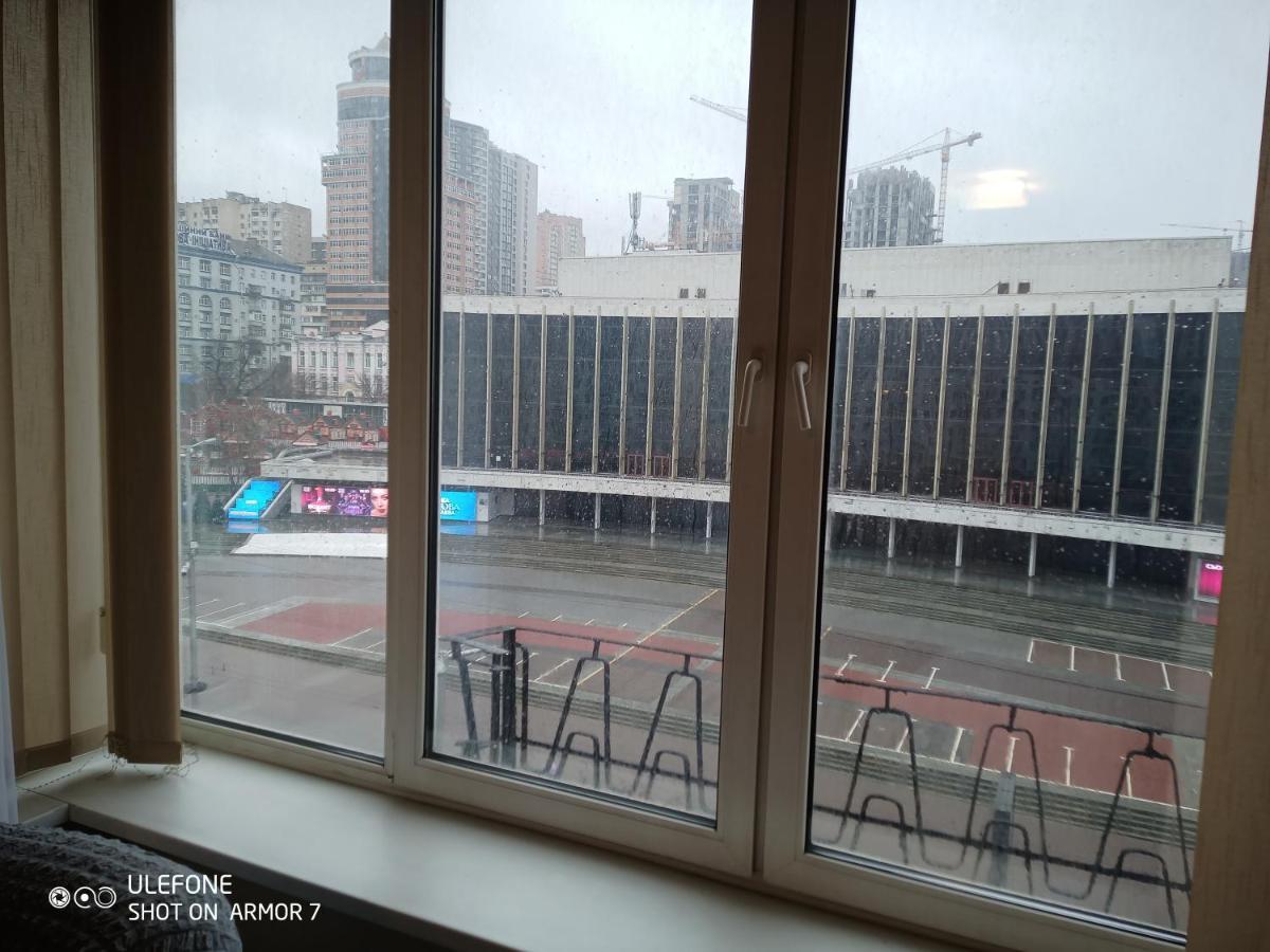 Двухкомнатная Квартира С Видом На Дворец Украина Kiev Bagian luar foto